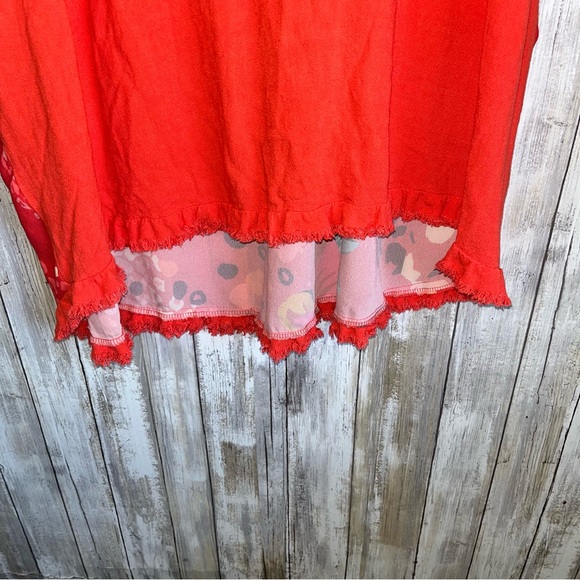 Umgee Red Animal & Floral Print Back Panel Linen Fringe Blouse - Picture 3 of 6